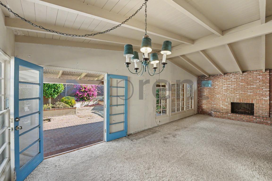 Building Photo - Unit