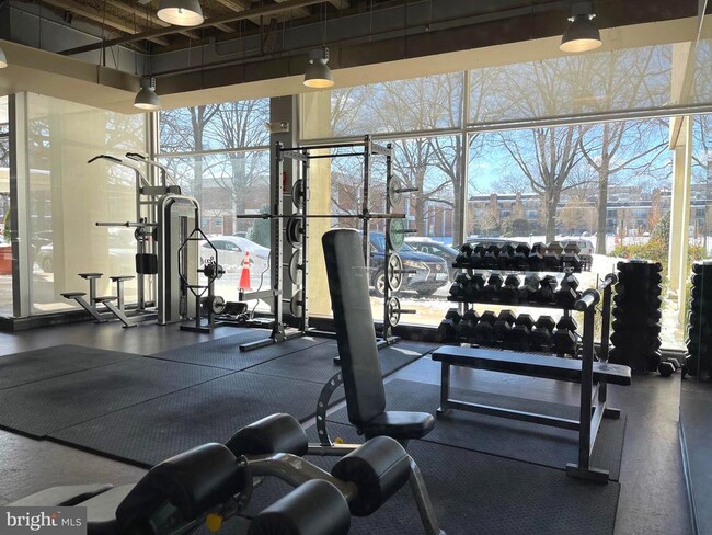 Building Photo - 800 4th St SW