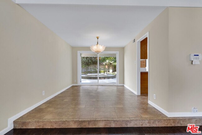 Building Photo - 26572 Academy Dr