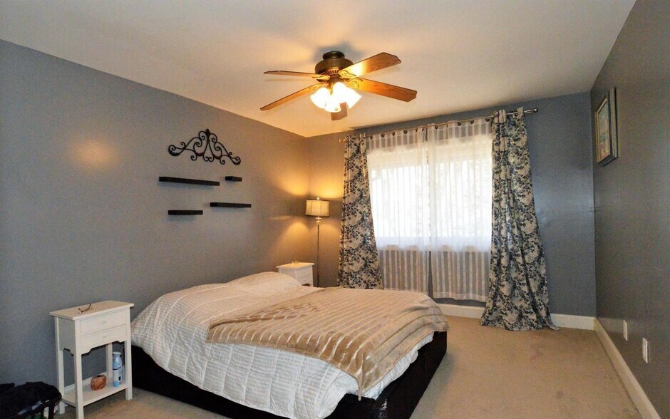 Building Photo - 9570 Standon Pl