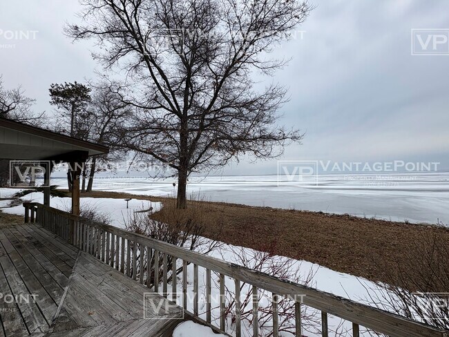 Building Photo - N1814 Shore Dr