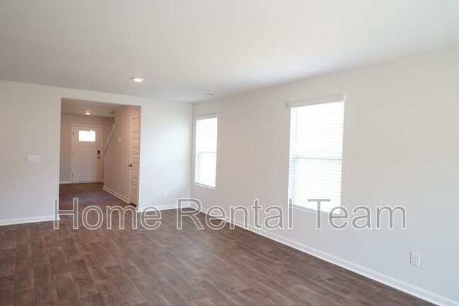 Building Photo - 133 Painted Lady Lp