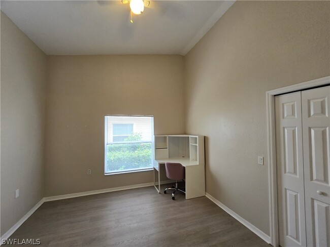 Building Photo - 6160 Mandalay Cir