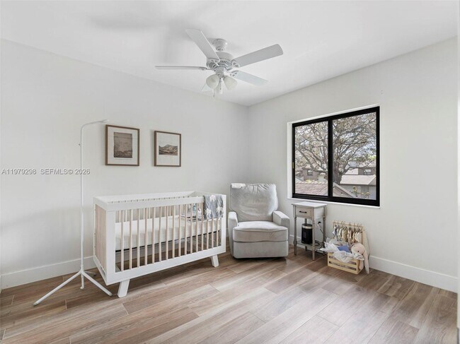 Building Photo - 10548 SW 112th Ave