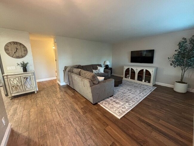 Building Photo - 2507 Moss Cir