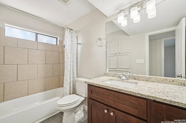 Building Photo - 10609 Starcrest Dr