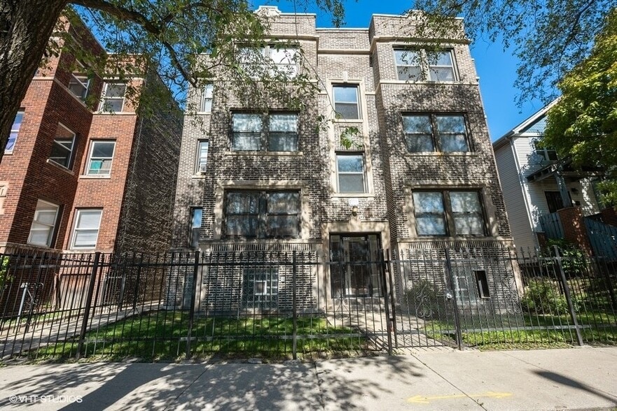 Building Photo - 4936 W Jackson Blvd