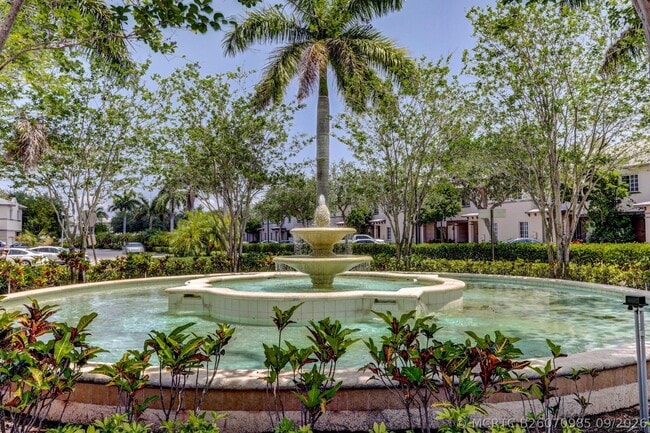 Building Photo - 1302 Lucaya Dr