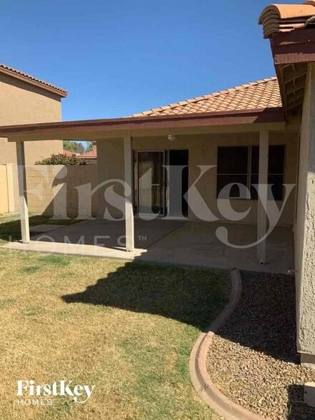 Building Photo - 15797 W Caribbean Ln