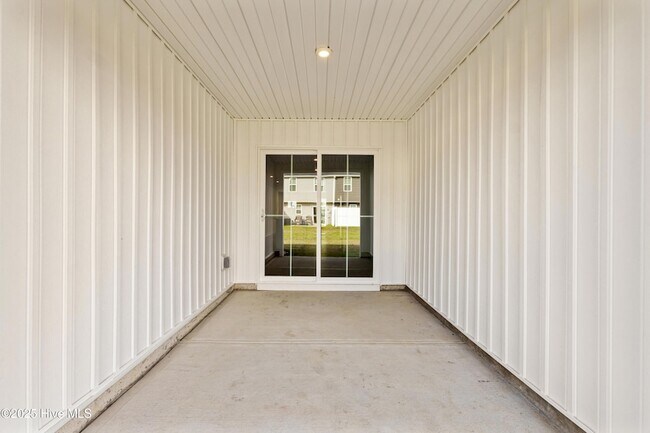 Building Photo - 2084 Parow Ln NW