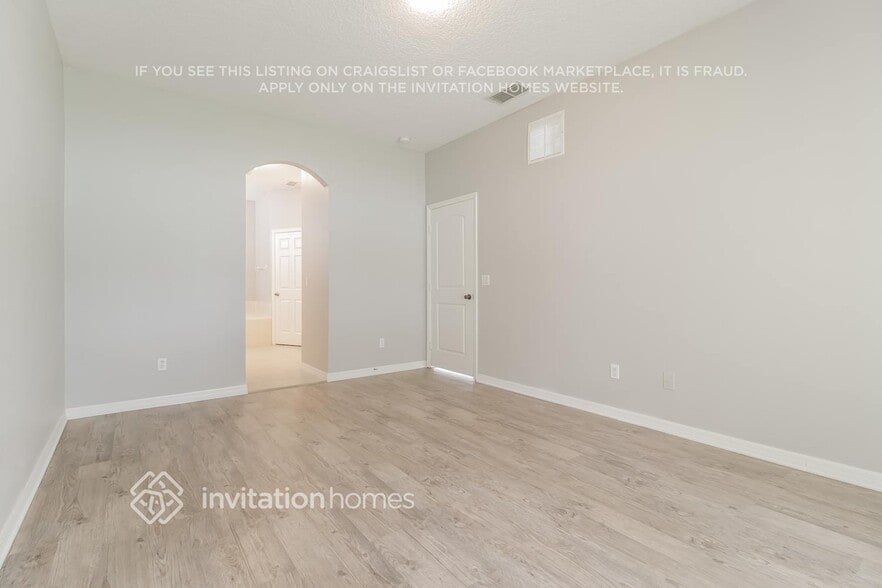Building Photo - 16338 Deer Chase Loop