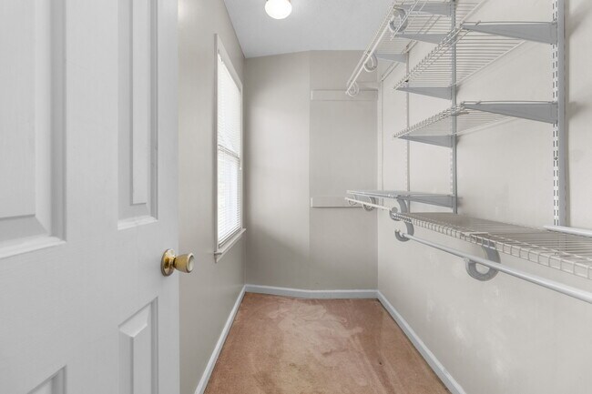Building Photo - 7666 Wilkins Dr