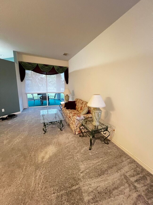 Building Photo - 742 SW Aruba Bay