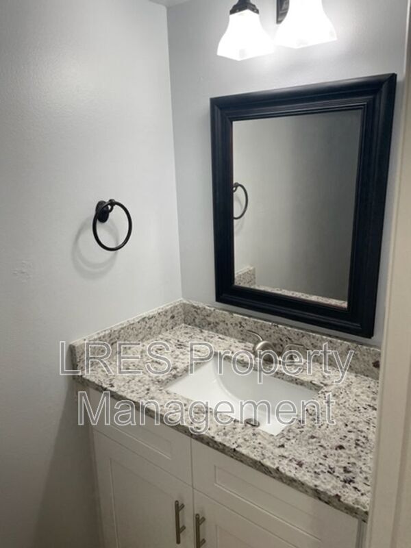 Building Photo - 4587 Lighthouse Cir