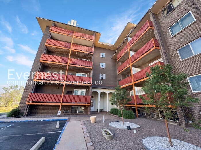 Building Photo - 3047 W 47th Ave