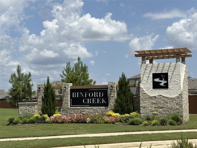 Building Photo - 21710 Willow River Canyon Ln