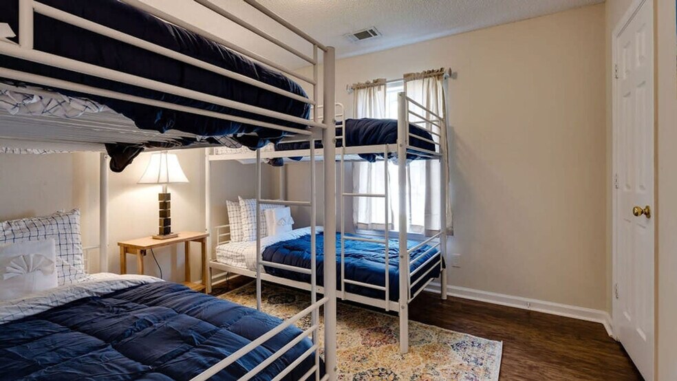 Building Photo - 101 Habitat Dr