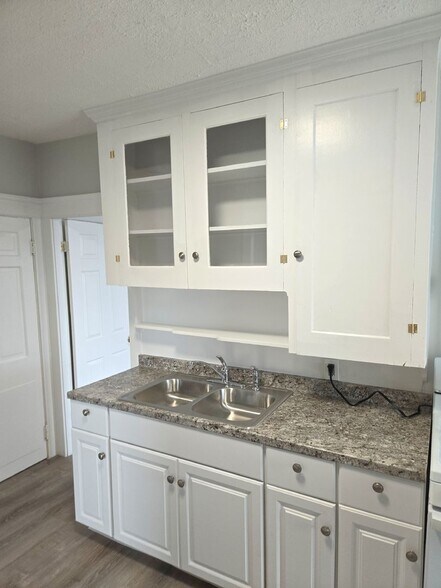 Building Photo - 161 Montgomery St