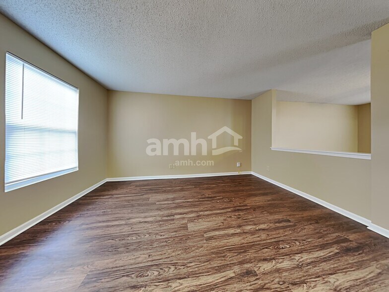 Building Photo - 786 Hickory Pine Dr