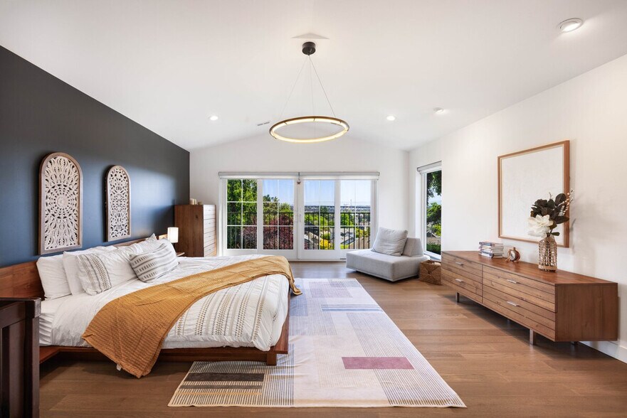 Building Photo - 3826 Meridian Ave N