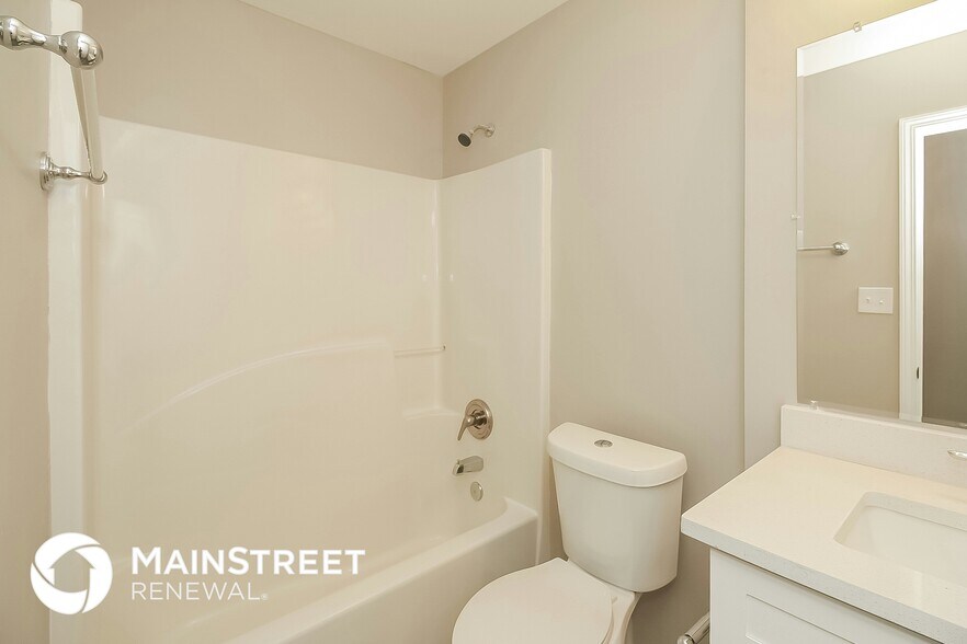 Building Photo - 7762 Briar Forest Ln