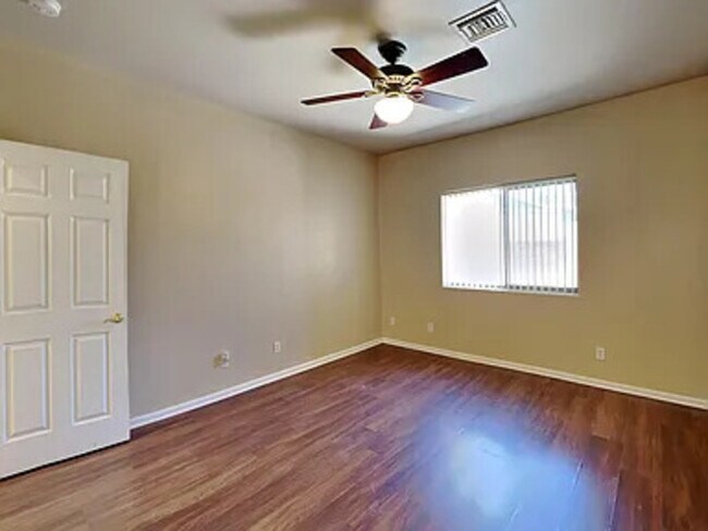 Building Photo - 3002 E Jeanette Ct