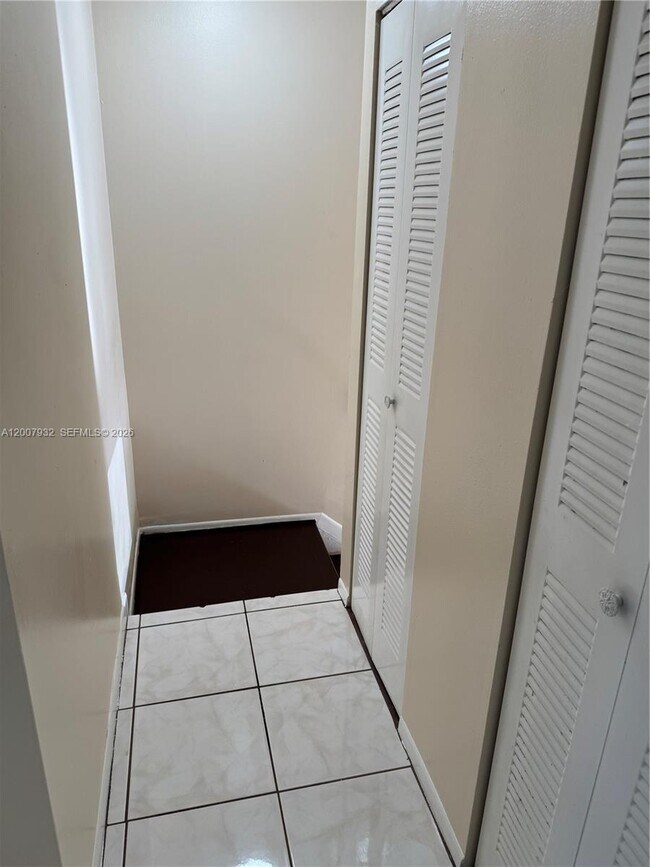 Building Photo - 5841 Blueberry Ct