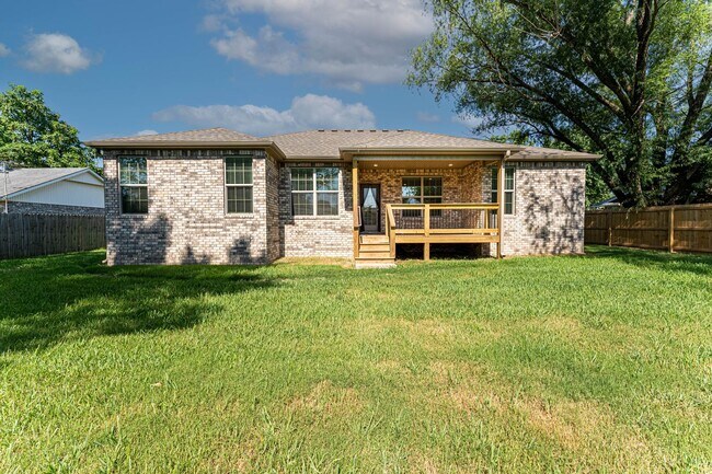 Building Photo - Great home in centerton