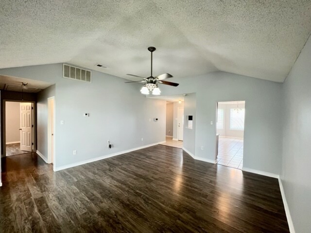 Building Photo - 2532 Misty Meadows Dr