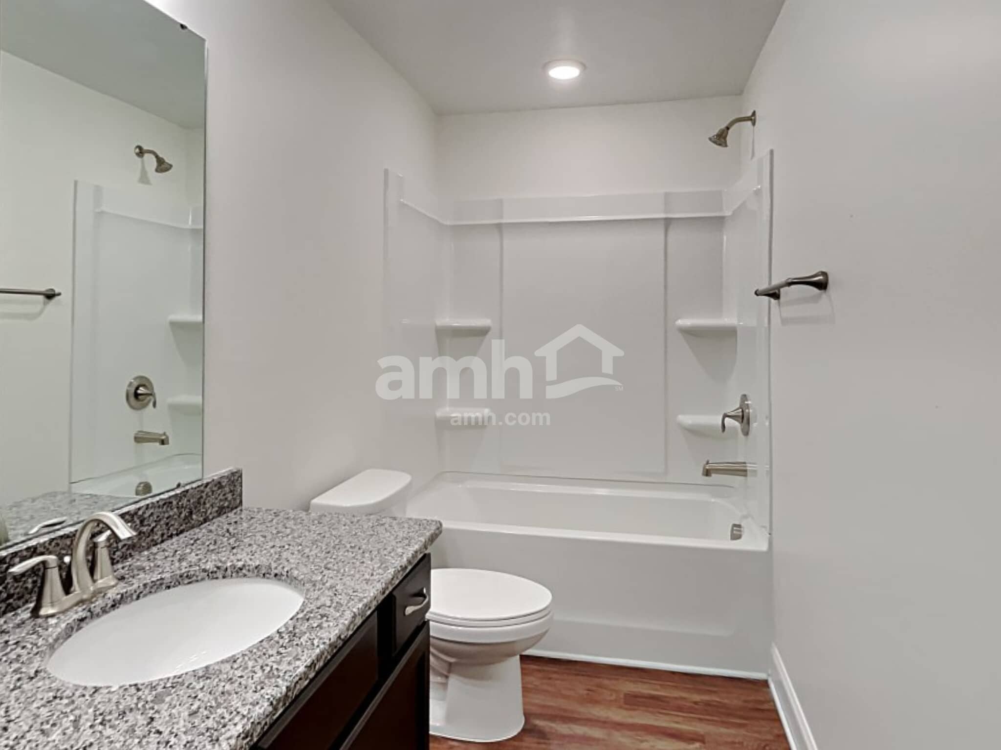 Building Photo - 185 Larragan Dr