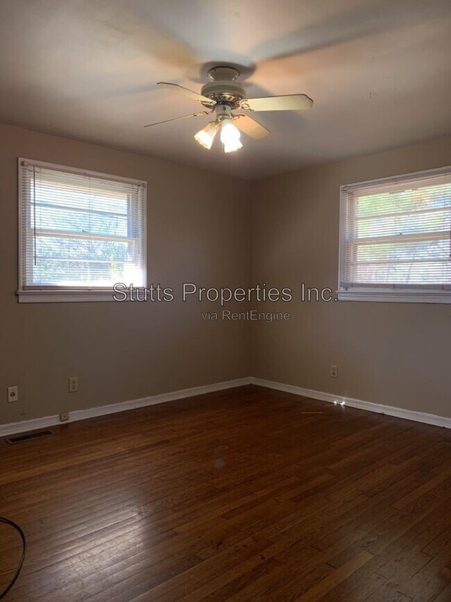 Building Photo - 118 Shoals Blvd