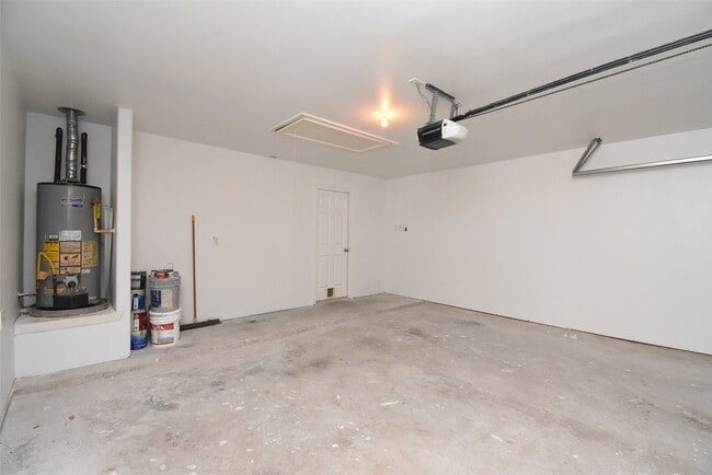 Building Photo - 20922 Barbons Heath Ct