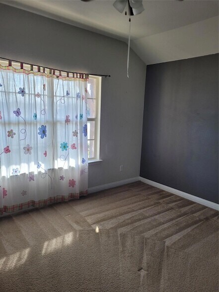 Building Photo - 3416 De Soto Loop