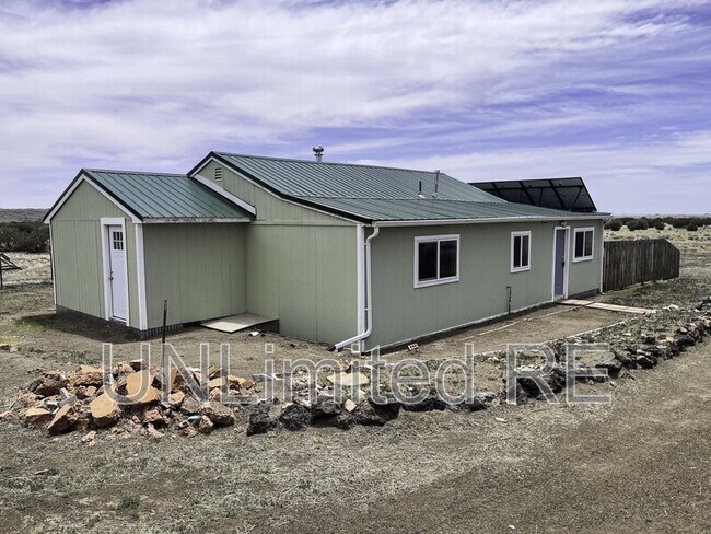Primary Photo - 69 Leupp Road