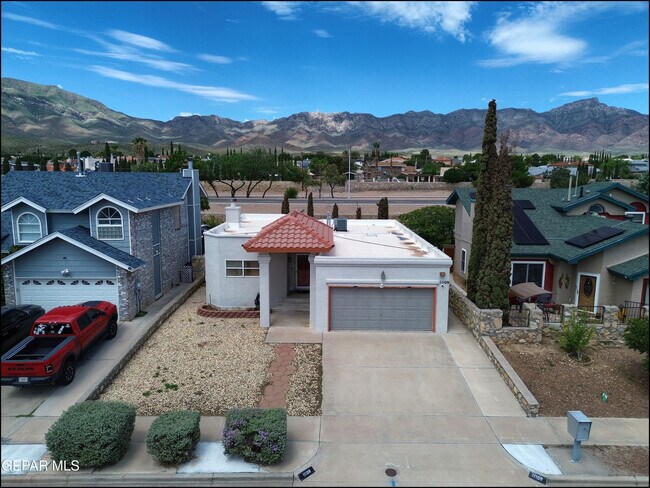 Building Photo - 11109 Loma Grande Dr