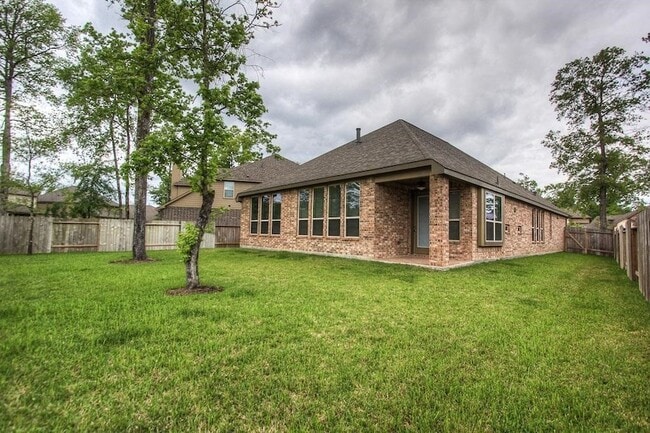 Building Photo - 123 Colton Ct