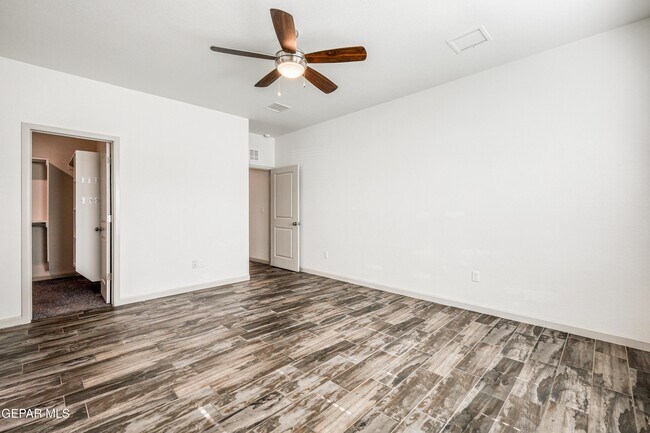 Building Photo - 6557 Toivoa Pl