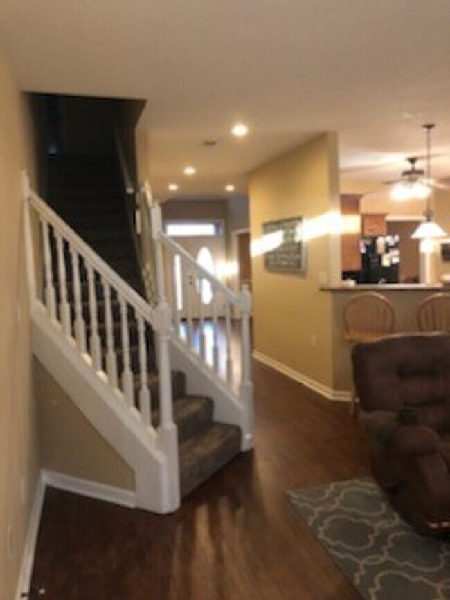 Building Photo - Renovated 4 Bedroom 2.5 Bath Home for Rent!