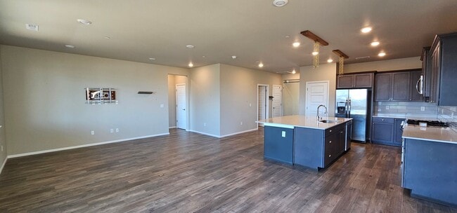 Building Photo - Bremerton Rambler