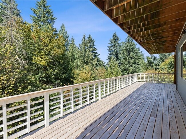 Building Photo - Newly Renovated Beaverton Home with Natura...