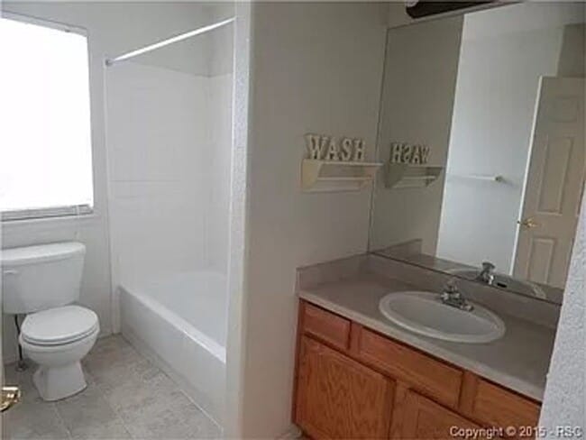 Building Photo - Amazing Home in Desirable District 20 – No...