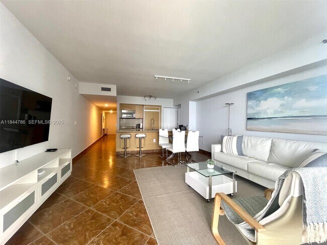 Building Photo - 1830 S Ocean Dr