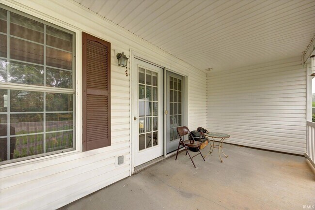 Building Photo - 1369 S Stella Dr