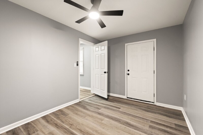 Building Photo - 2222 Duncan St