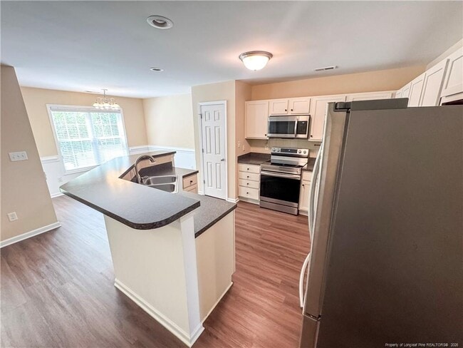 Building Photo - 865 Fairfield Cir