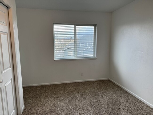 Building Photo - 359 S 58th St