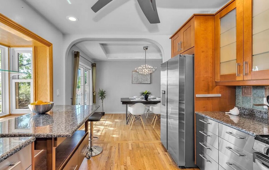 Primary Photo - Beautiful Lakewood ranch-style home near J...