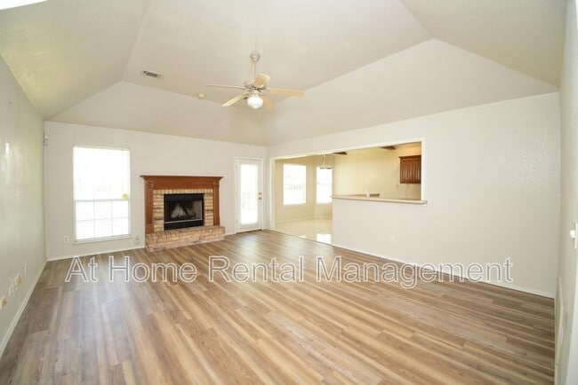 Building Photo - 11255 S 105th E Ave