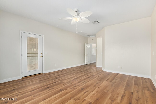 Building Photo - 13232 W Edgemont Ave