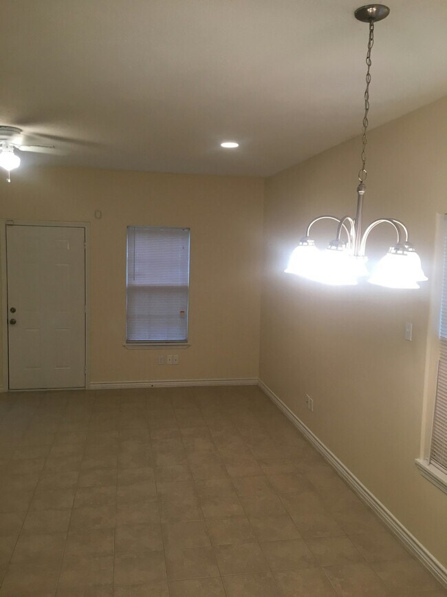 Building Photo - 10642 Logger Pines Trail